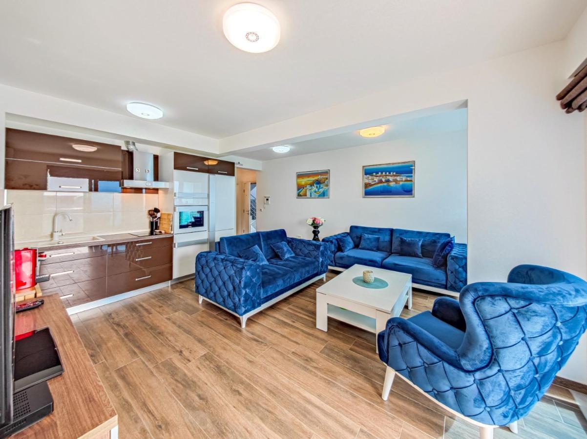Apartment Plavo Nebo Dobra Voda Luaran gambar