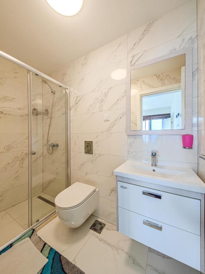 Apartment Plavo Nebo Dobra Voda Luaran gambar
