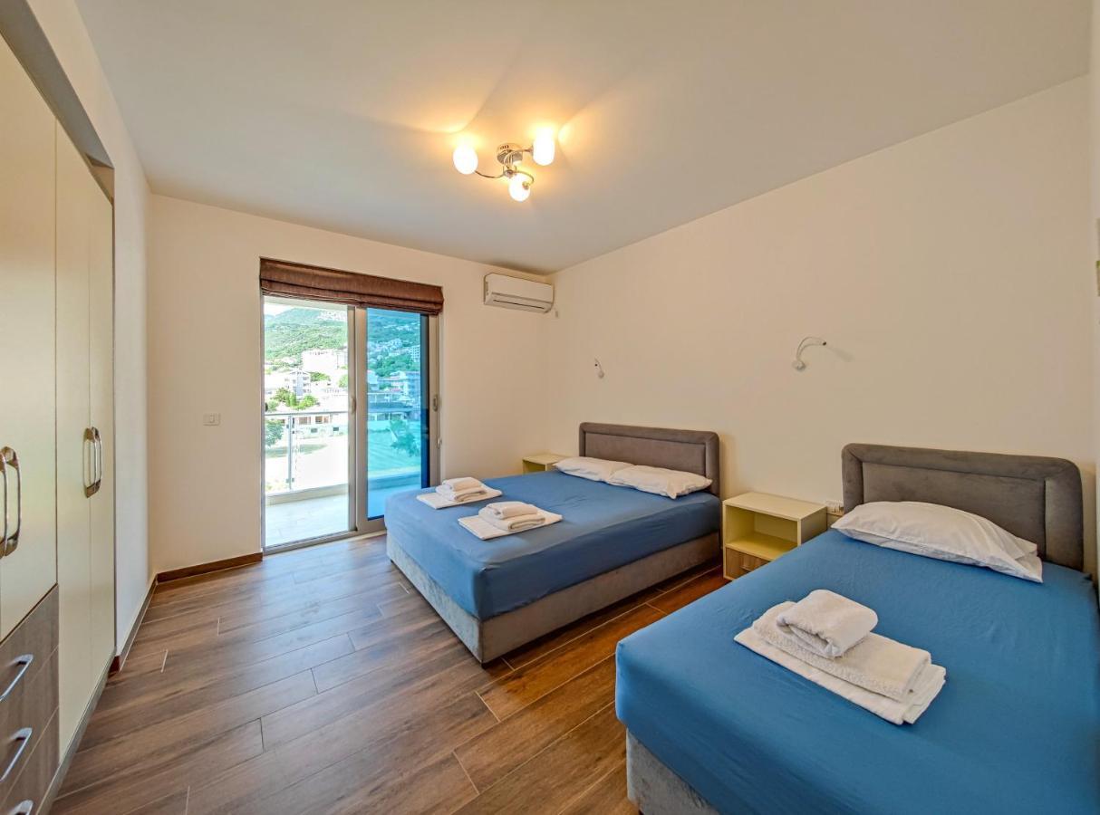 Apartment Plavo Nebo Dobra Voda Luaran gambar